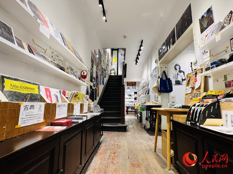 位于民园西里的桑丘书店充满复古气息,是文艺青年的打卡地。人民网记者 孙翼飞摄