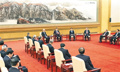 习近平同党外人士共迎新春